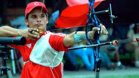 Participan competidores cubanos en Copa Online de tiro con arco