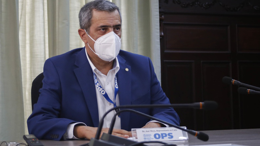 El Dr. José Moya Medina, representante de la Organización Panamericana de la Salud OPS/OMS en Cuba, durante su intervención en conferencia de prensa por el día Mundial de la Salud, en La Habana, el 6 de abril de 2021.