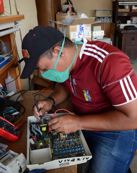 Bloqueo afecta electromedicina cubana