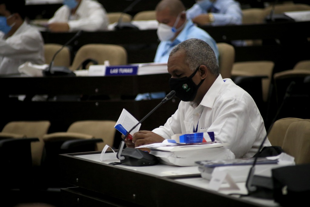 Una breve reseña sobre el comportamiento de la economía cubana en el quinquenio 2016-2020 y una evaluación integral de la actualización del modelo económico desde el 6to Congreso del Partido hasta la fecha, centraron la atención de la comisión número 1 Económico y Social, del 8vo Congreso del Partido que se inició este viernes en La Habana.