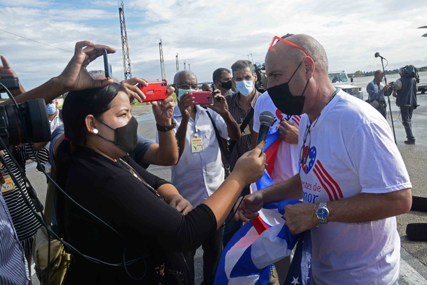 0-05-donativo-de-alimentos-de-cubano-americanos-opuestos-al-bloqueo-5.jpg