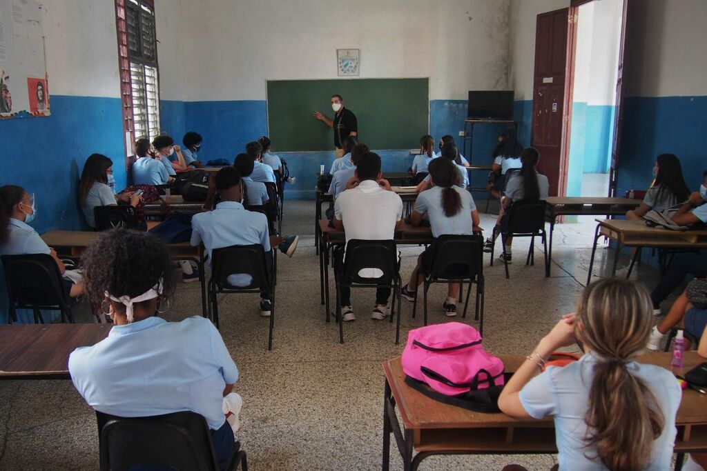 Un día tremendamente feliz para la educación cubana