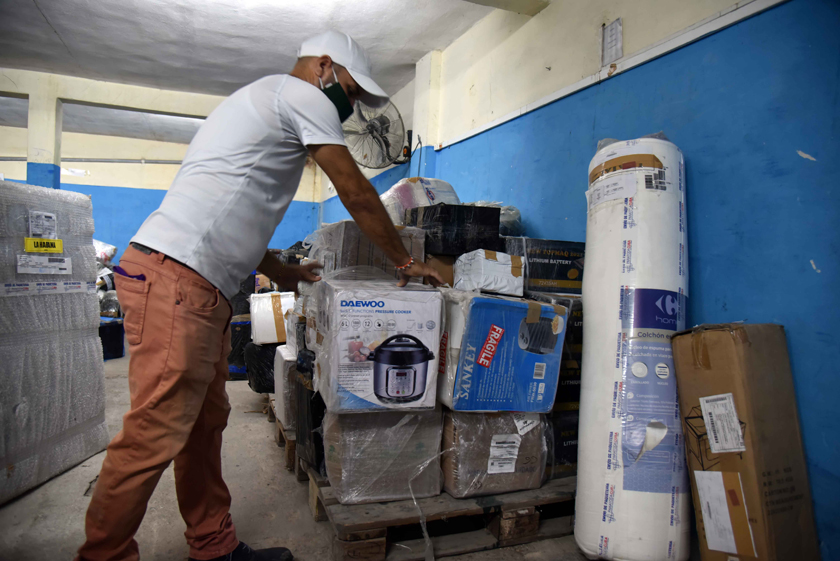 1007-correos-de-cuba2.jpg