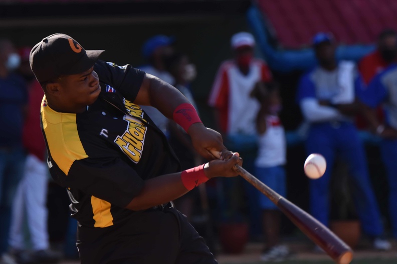 1004-pedro-pablo-beisbol.jpg