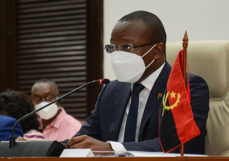 0228-angola4.jpg