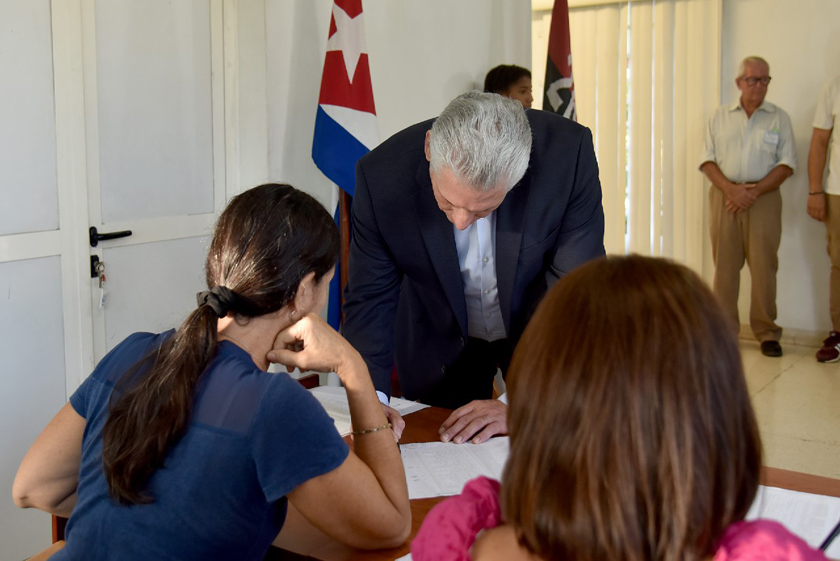 0-27-diaz-canel-voto-6.jpg