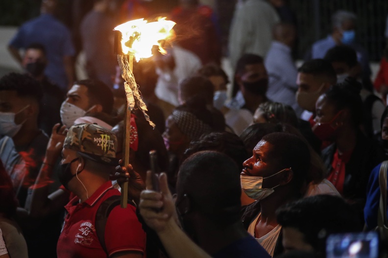 0-28-marcha-antorchas-la-habana-5.jpg