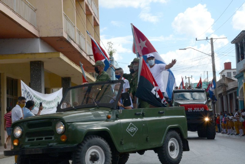 0105-caravana-ciego2.jpg