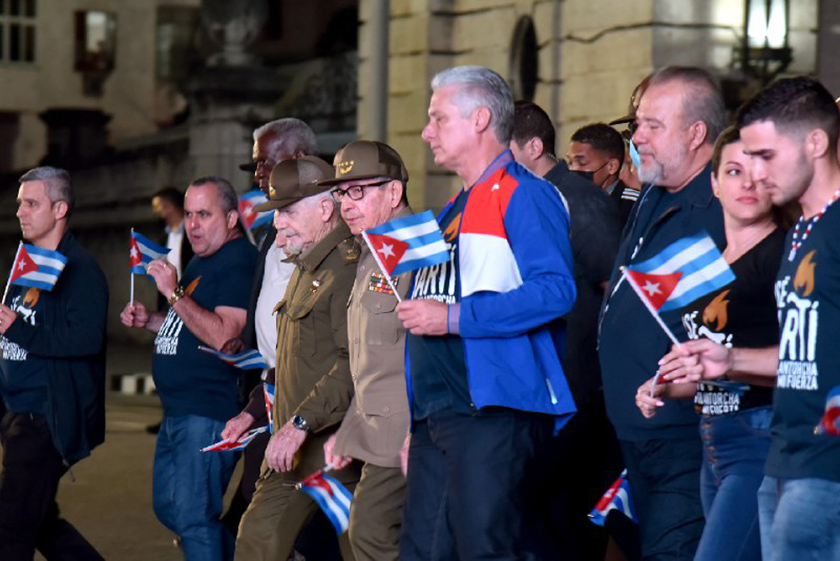 0-27-marcha-antorchas-habana-4.jpg