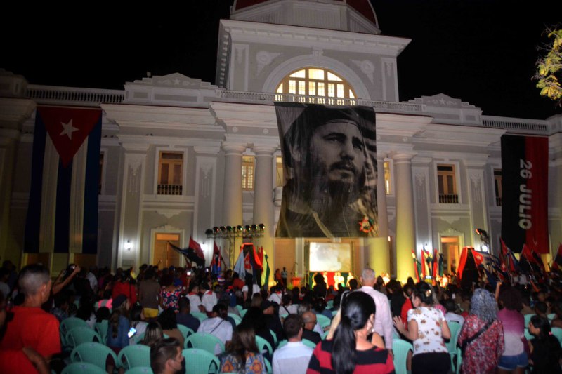 0106-caravana-cienfuegos2.jpg