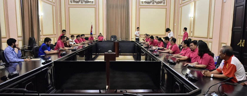 Arelys Santana Bello, presidenta de comisión de Atención a la Juventud, la Niñez y los Derechos de Igualdad de la Mujer, recibió hoy, en el Capitolio Nacional, a miembros de la Unión de Jóvenes Comunistas Ho Chi Minh de Vietnam.