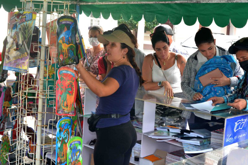 0-09-feria-libro-cienfuegos-5.jpg