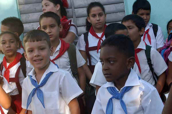 16ya-pioneros-cubanos-AIN.jpg