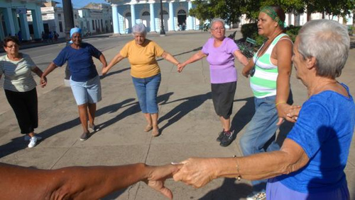 Resultado de imagen para site:www.acn.cu ejercicio físico tercera edad