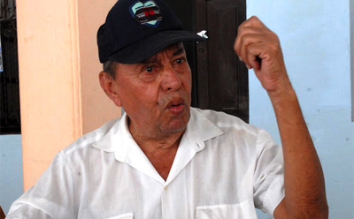 René Padilla Fernández, miembro de la Asociación de Combatientes de la Revolución Cubana, uno de aquellos jóvenes que combatió en Playa Girón, cumplió sus 21 años de vida en tales circunstancias bélicas en defensa de la Patria. Villa Clara, 17 de abril de 2014. AIN FOTO/Arelys María ECHEVARRIA