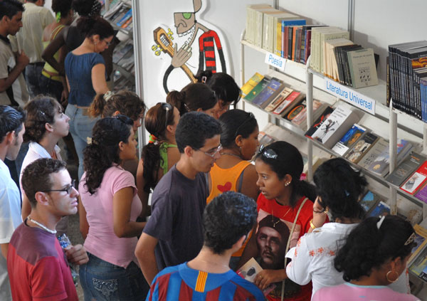 VI Festival Universitario del Libro y la Lectura (FULL) VI Festival Universitario del Libro y la Lectura (FULL)