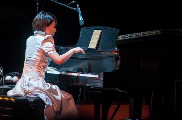 pianista-Jenny-Q-Chai.jpg