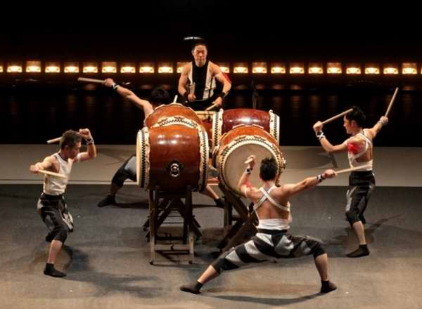 Eitetsu Hayashi, el más reconocido ejecutante del tambor tradicional japonés –wadaiko- tambores_japon.jpg
