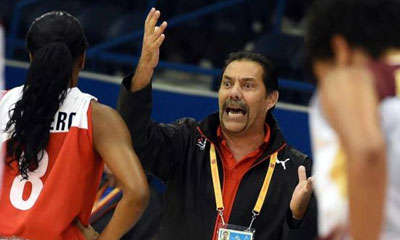 Alberto Zabala (C), Director Técnico del Cuba, en el encuentro contra Venezuela, de Baloncesto Femenino Panamericano, en Toronto, Canadá, el 17 de julio de 2015. AIN FOTO alberto_zabala.jpg