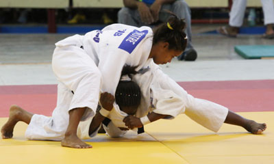 Las chicas de Ronaldo Veitía cedieron en la final ante las anfitrionas. judo_internacional.jpg