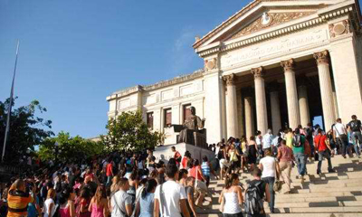 UH-estudiantes.jpg