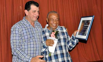 Periodistas tuneros celebran su día. premios_periodismo_tunas.jpg