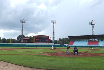 Estadio Julio Antonio Mella de Las Tunas se prepara para la serie de Las Estrellas estadio_juliamella.jpg