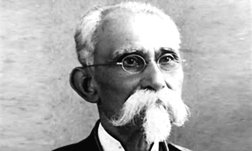     Cuando  los cubanos decidieron tomar las armas en 1868 para ser independientes  tuvieron en sus filas iniciales al dominicano Máximo Gómez Báez, de 31 años, recién establecido en la Isla y quien  había sufrido ya los horrores de la guerra  en su patria.