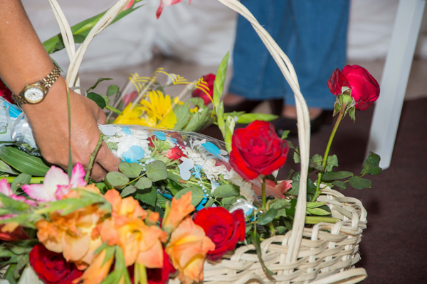 Pinareños depositan flores, en homenaje al Comandante en Jefe Fidel Castro Ruz, Líder Histórico de la Revolución, en Pinar del Río, Cuba, el 28 de noviembre de 2016.       ACN  FOTO/ Rafael FERNÁNDEZ ROSELL