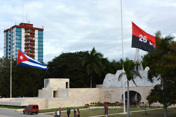 Lista la Plaza de la Patria para el homenaje póstumo al líder de la Revolución cubana, Fidel Castro, en la ciudad de Bayamo, provincia Granma, Cuba, el 27 de noviembre de 2016. ACN FOTO/Armando Ernesto CONTRERAS TAMAYO