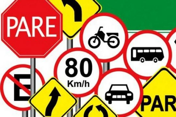 La Comisión Provincial de Seguridad Vial de La Habana informa a la población que con motivo de celebrarse los Carnavales de La Habana 2017, entre los días del 18 al 27 del presente mes, resulta necesario adoptar medidas de cierre y desvío en determinados ejes viales de la capital.