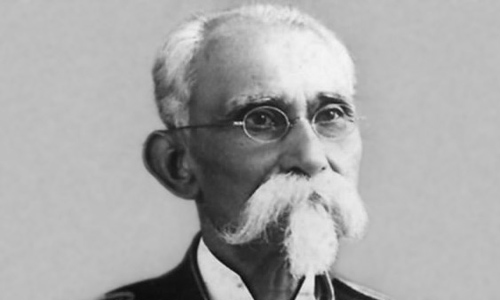 Durante la última etapa de su  vida, el generalísimo Máximo Gómez escribió: “La muerte de un hombre, en realidad, no es nada sorprendente ni poco ni mucho sensible a no ser por la falta que hace a la sociedad, a quien se debe, y por el recuerdo amado de sus virtudes y hombría de bien que deja entre los suyos con su eterna ausencia”.