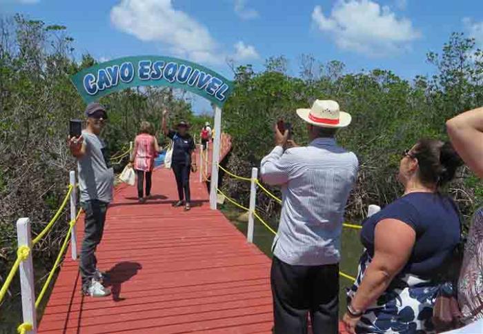 0520-Cayo-Esquivel.jpg