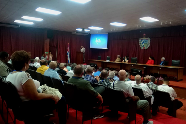 Discurso inaugural del Evento Científico por el 55 aniversario de la Electromedicina en Cuba.jpg