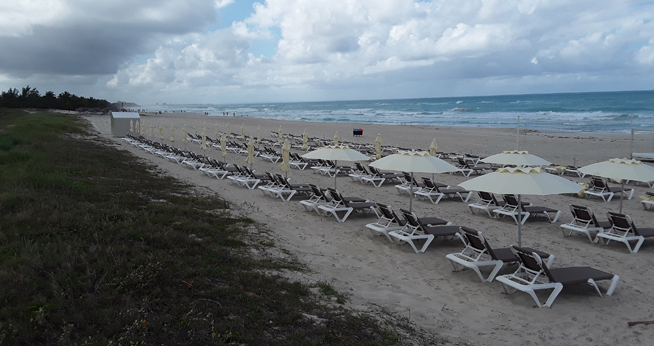 Los espacios abiertos siempre con vistas al mar distinguen al nuevo hotel Meliá Internacional de Varadero, así como también su arquitectura que recrea elementos del antológico homónimo inaugurado en el año 1950 del siglo XX en Cuba.
