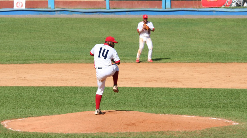 0-19-atemisa-vs-industriales-2.jpg