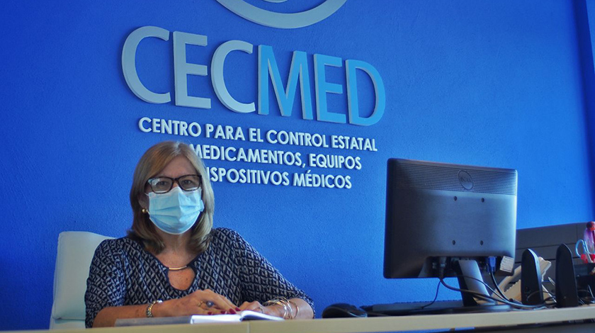 Olga Lidia Jacobo Casanueva, directora del CECMED