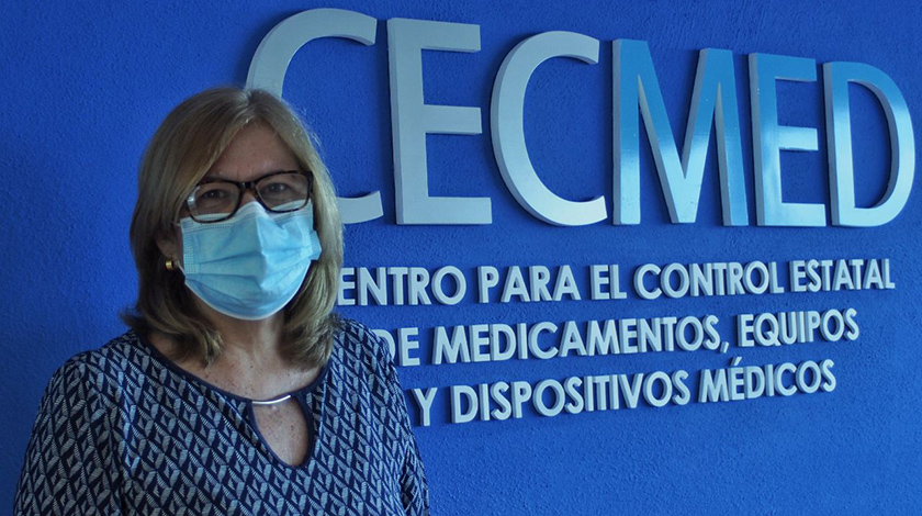 Olga Lidia Jacobo Casanueva, directora del CECMED