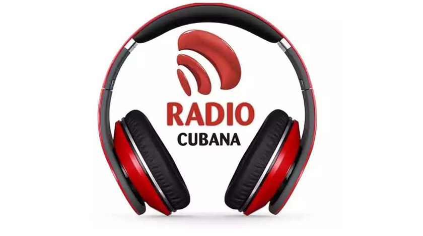 El 22 de agosto de 1922, a las 9:00 pm., Luis Casas Romero y sus hijos realizaron la primera emisión para un servicio de radiodifusión en Cuba e incluyó la lectura de un párrafo con la información meteorológica emitida por el Observatorio Nacional.