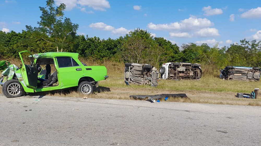 Aún se atienden en el hospital general Camilo Cienfuegos y el pediátrico José Martí, ambos en esta ciudad, a varios pacientes lesionados en accidente de tránsito ocurrido en la tarde de este miércoles, en un tramo de la Autopista Nacional, cercano a la localidad de Cabaiguán.