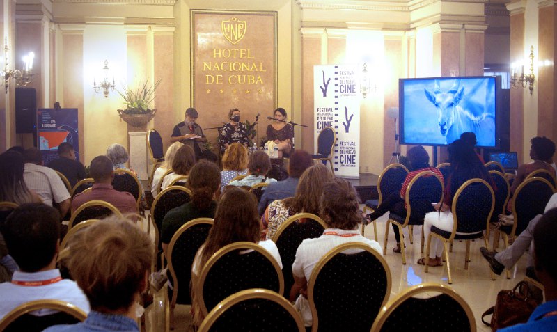 0612-conferencia-Cine-TV-san-antonio1.jpg