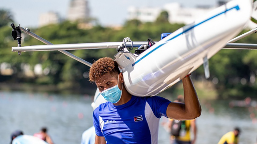 El cubano Carlos Ajete avanzó hoy a las finales A del Campeonato Centroamericano y del Caribe de remo, luego de dominar sus respectivos heats eliminatorios en el single (1x) y doble par de remos cortos (2x), en la categoría abierta.