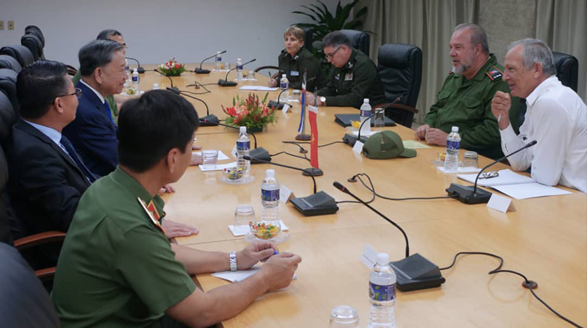 Manuel Marrero Cruz, Primer Ministro de Cuba, recibió hoy en el Palacio de la Revolución a To Lam, ministro de Seguridad Pública de la República Socialista de Vietnam.