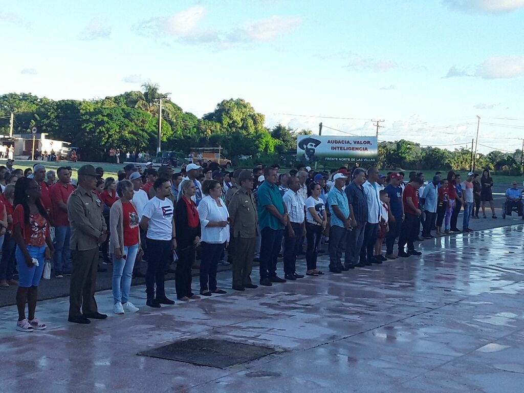 1028-homenaje1.jpg