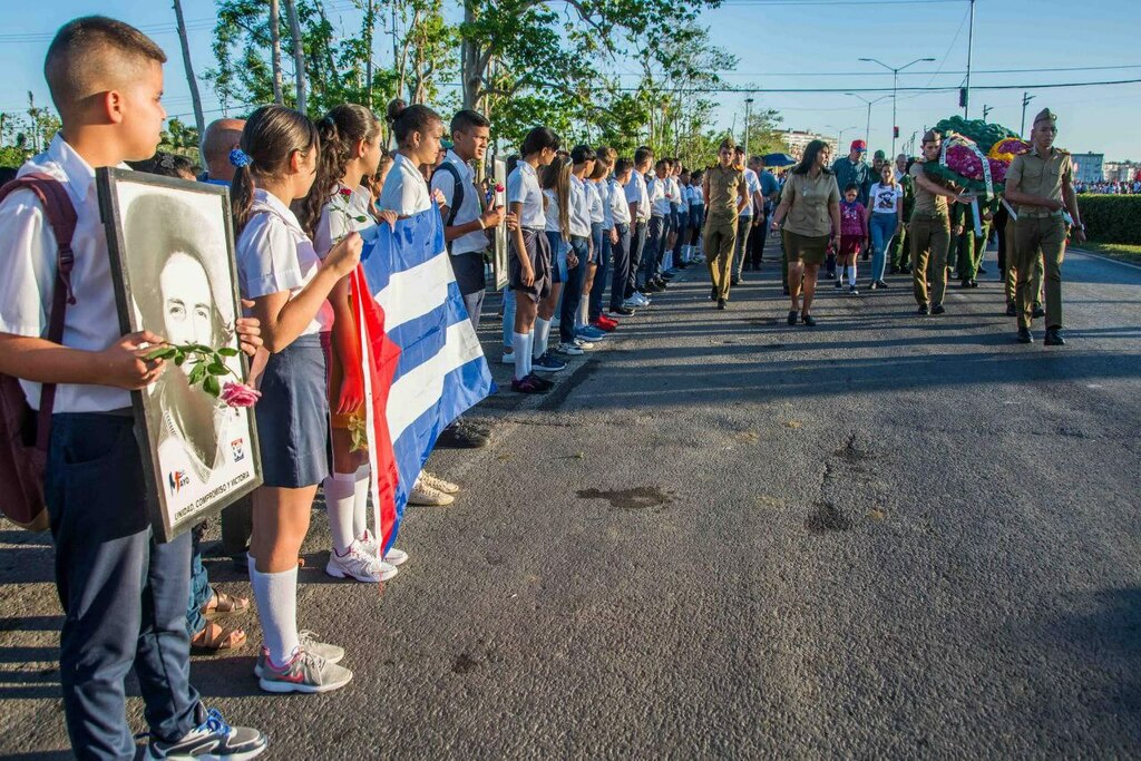 1028-jóvenes-pinareños6.jpg