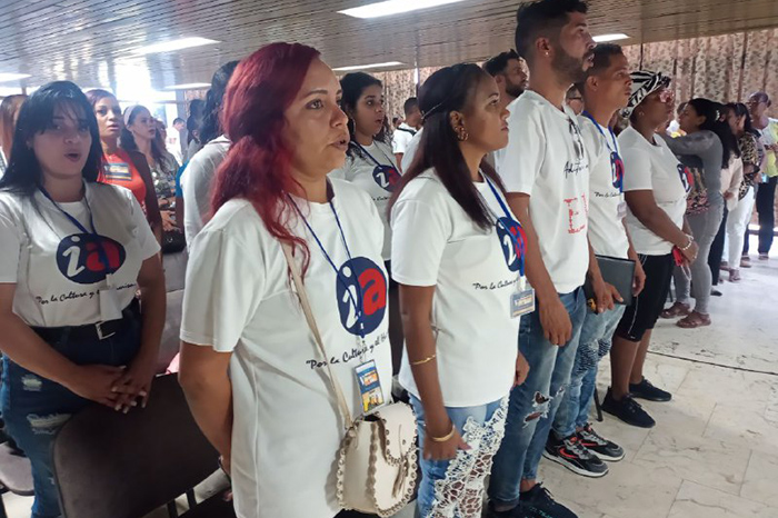 Instan instructores de arte santiagueros a rescatar tradiciones 