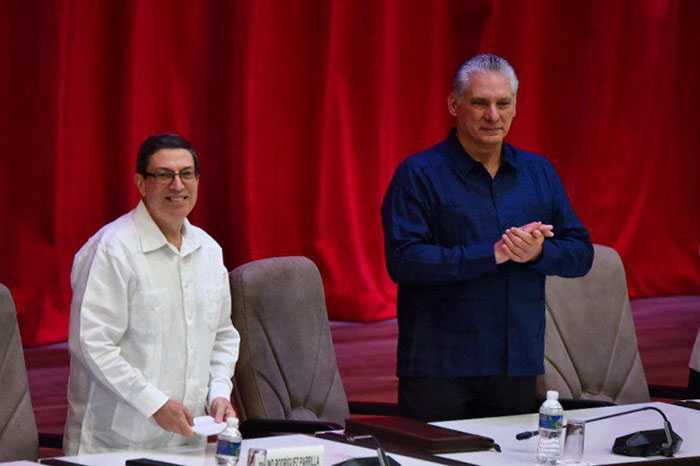 Díaz-Canel participa en Conferencia La Nación y la Emigración