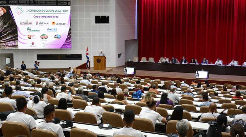 Profesionales, técnicos, directivos y estudiantes de 17 países asistieron hoy en esta capital a la ceremonia inaugural de la X Convención Cubana de Ciencias de la Tierra (GEOCIENCIAS 2023), que promueve el desarrollo de sus especialidades y oportunidades de negocios.