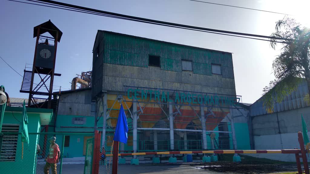 0821-tapia-fonseca1.jpg