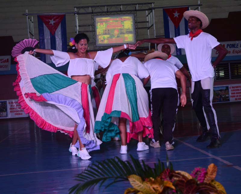 1208-cubaila7.jpg